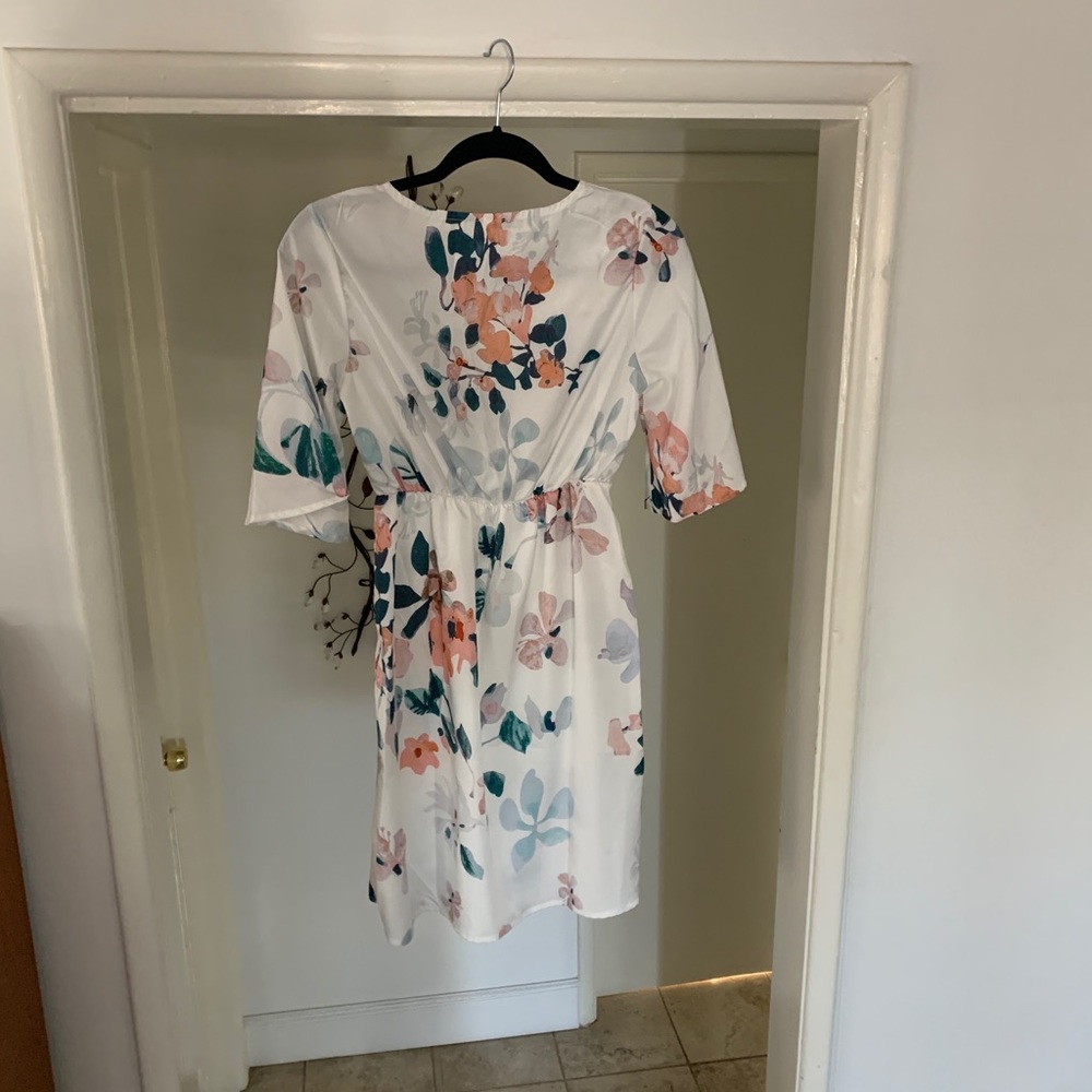Polyester floral dress (never worn)